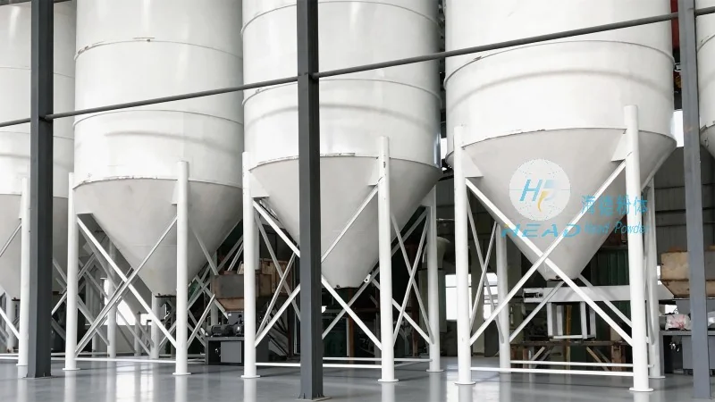 Contoh penggunaan sistem pengangkutan pneumatik untuk memecahkan jambatan silo bagi bahan pengisi yang sangat halus di Pekanbaru, Indonesia